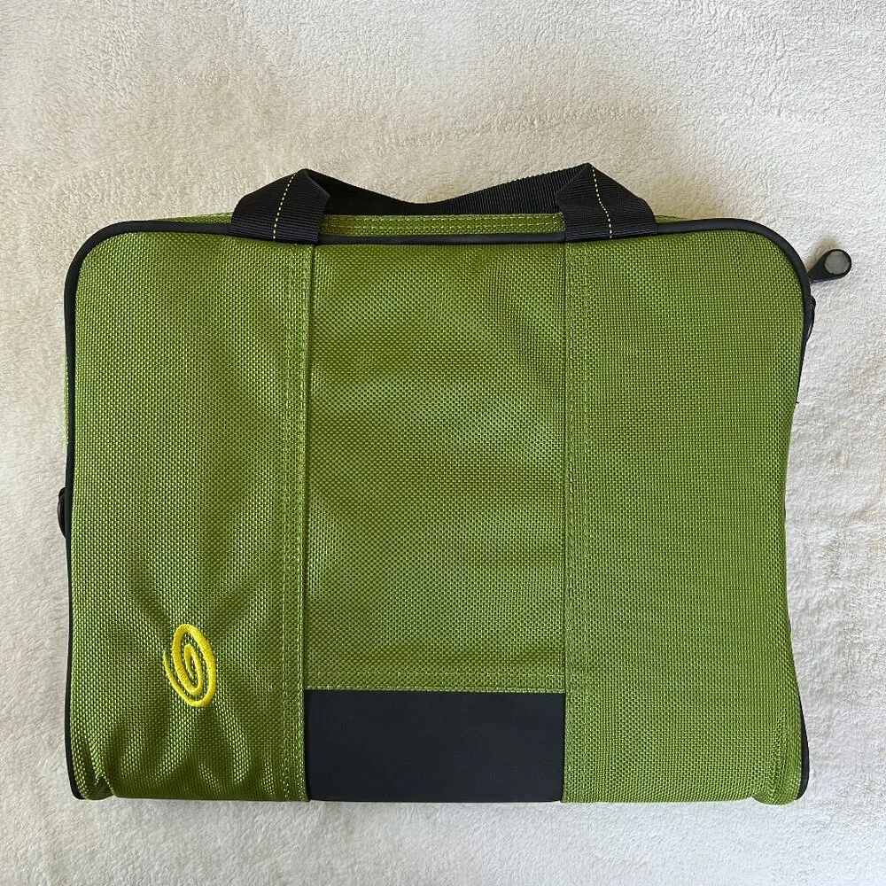 NWT Timbuk2 Laptop Grip Sleeve XS in bright green